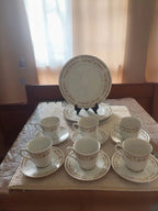 Happiness Porcelain Floral 12-Piece Dinner Set – Cups, Saucers, Plates & Bowls White Gold