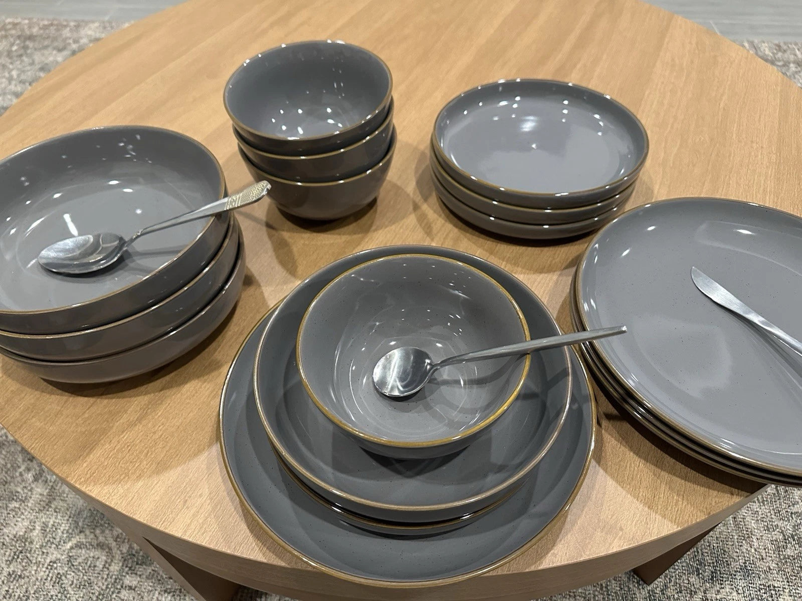 Happiness Options 16-Piece Dinnerware Set – Gray