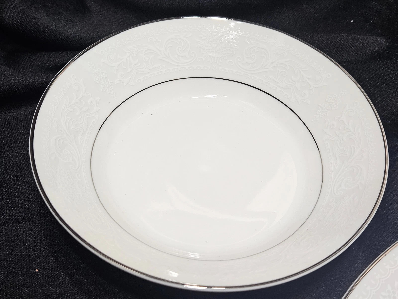 Happiness Vintage Dinnerware 5 Place Settings 20 Pc Original Boxes Platinum Trim