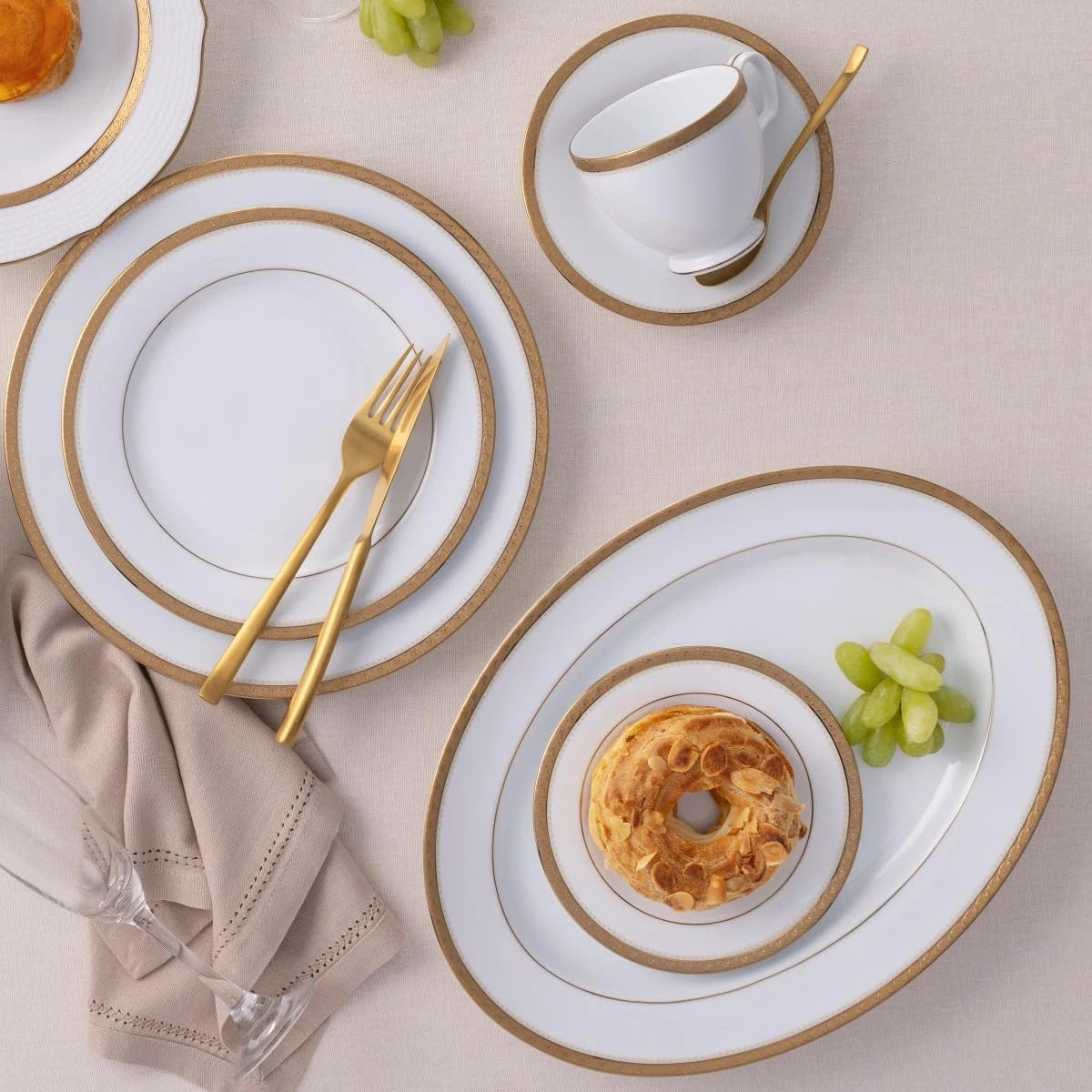 Happiness Charlotta Gold 60-Piece Dinnerware Set – Service for 12