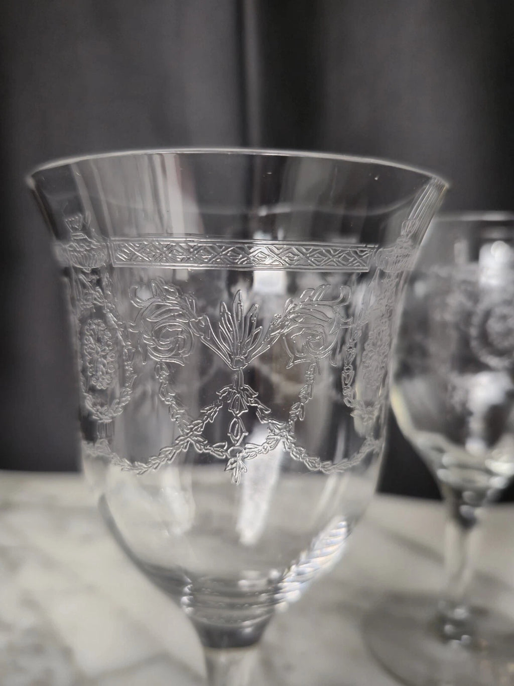 Happiness Vintage Etched Wine Glass Goblets – Set of 4, 9oz Antique Rare