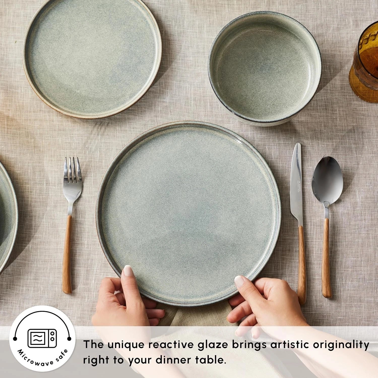 Happiness 18-Piece Modern Stoneware Dinner Set for 6