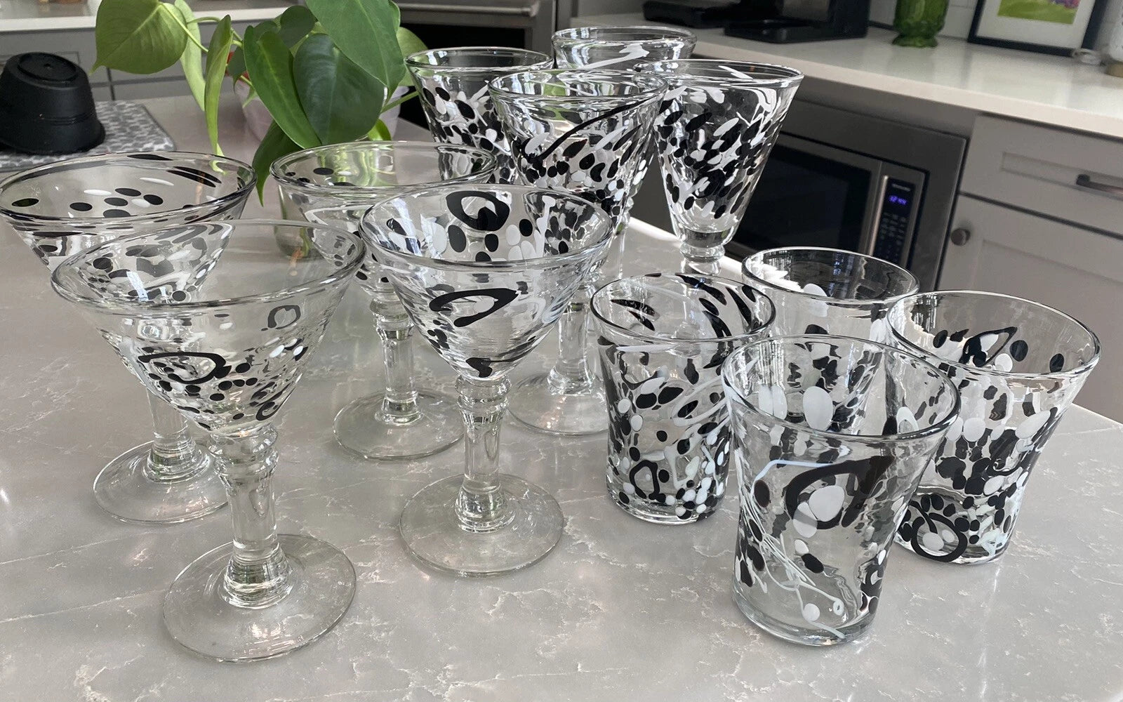 Happiness Hand-Blown Drinking Glasses – Artisan Glassware