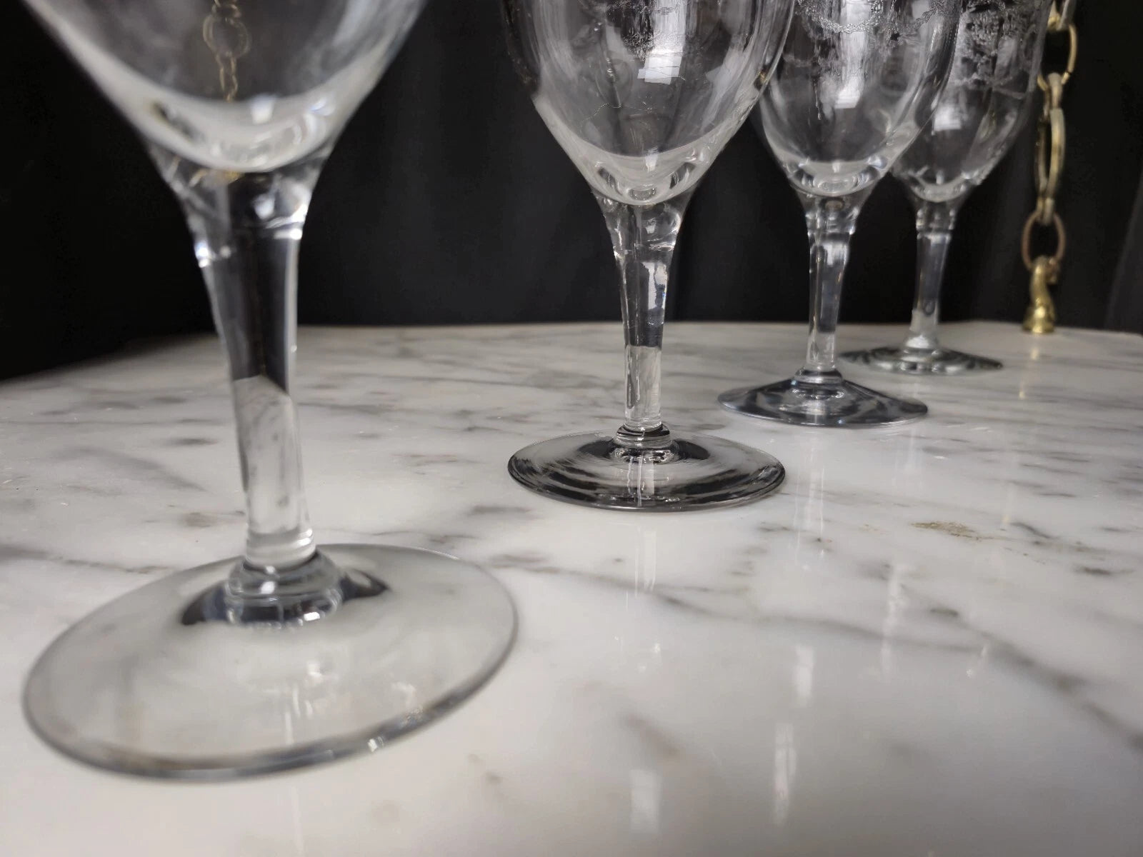 Happiness Vintage Etched Wine Glass Goblets – Set of 4, 9oz Antique Rare