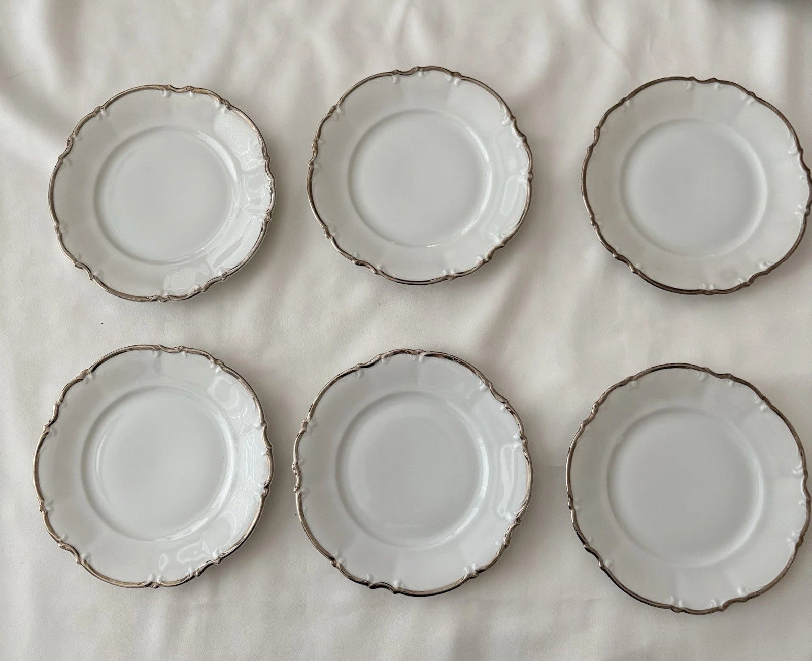 Happiness Wedding Band Porcelain Dinnerware 46-Piece – Platinum Trim