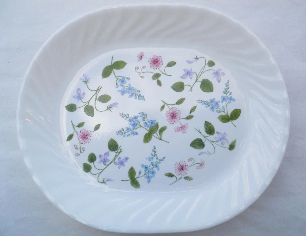 Happiness Delicate Array 20-Piece Dinnerware Set with Serving Platter