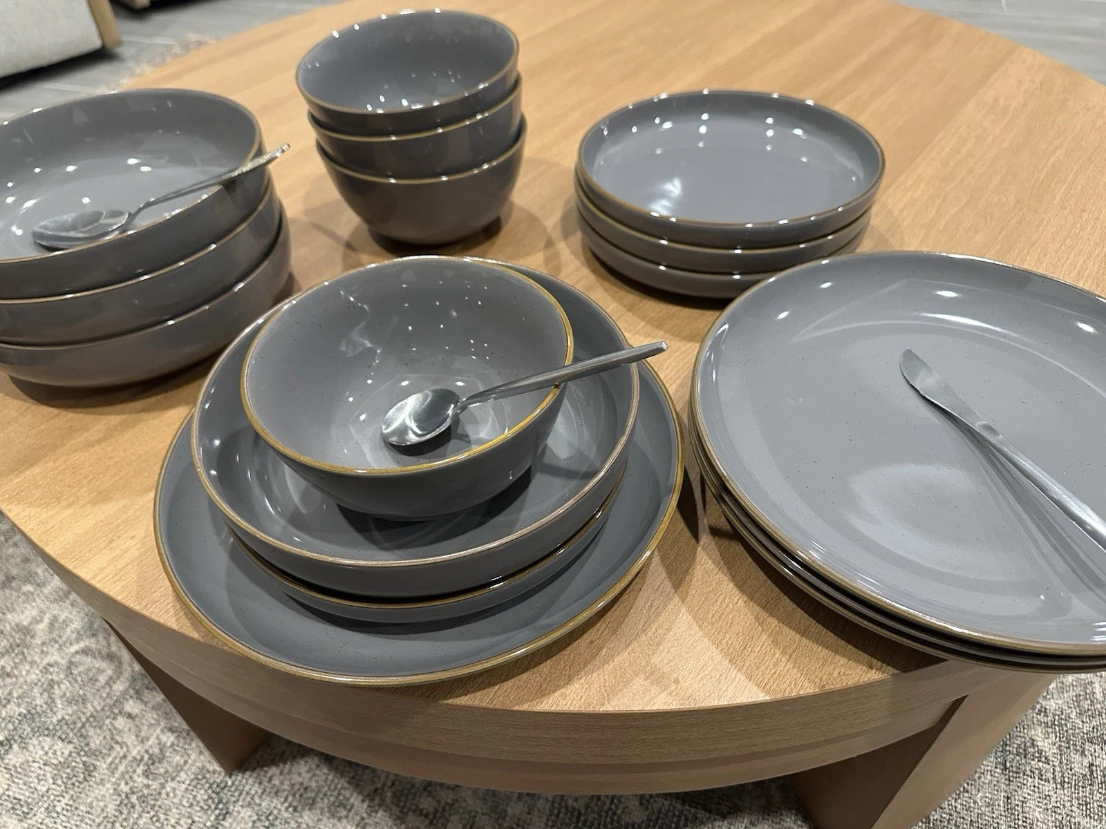 Happiness Options 16-Piece Dinnerware Set – Gray