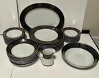 Happiness Wildflower 16-Piece Round Rim Dinnerware Set